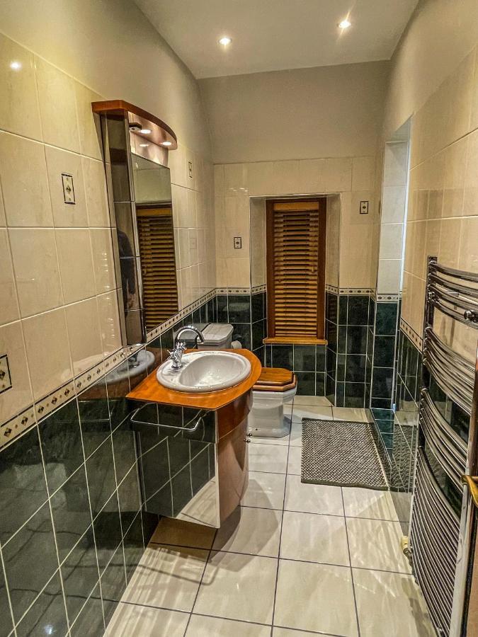 Cathedral Apartment Инвернесс Экстерьер фото